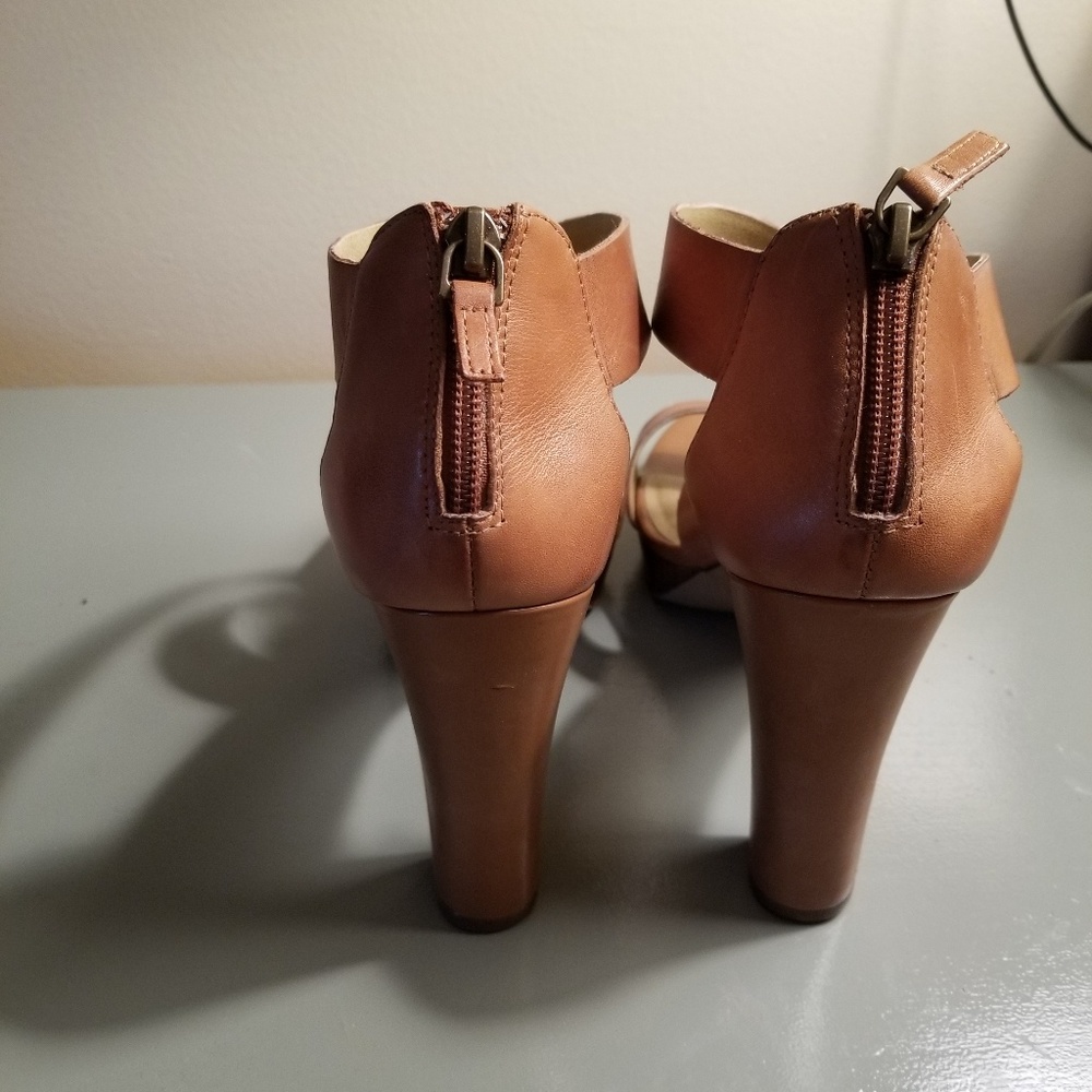 Audrey Brooks Leather Heels - Picture 2 of 8